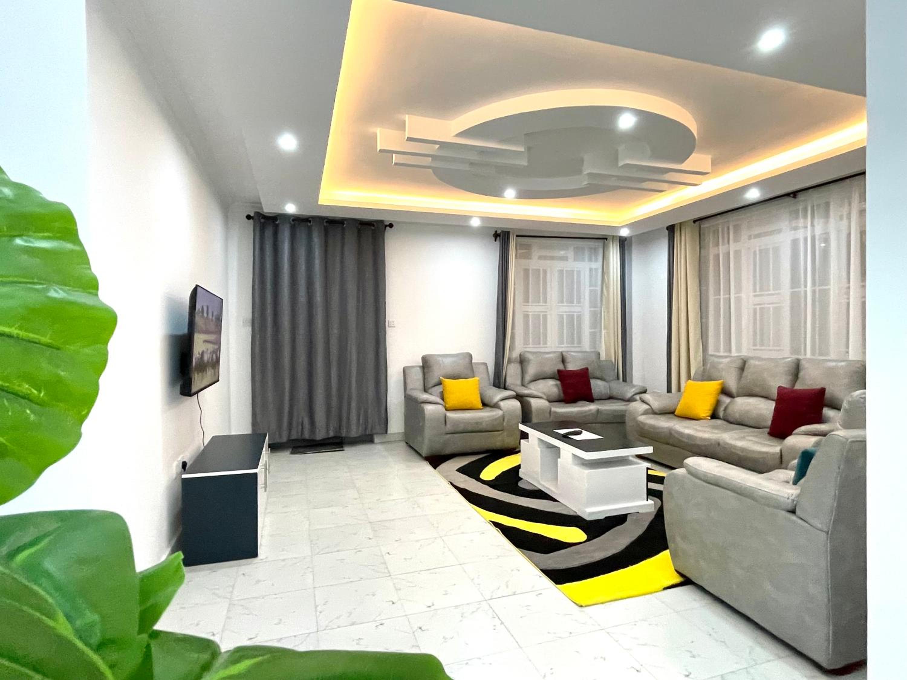 Xellent Suites- Muju Villa Naivasha