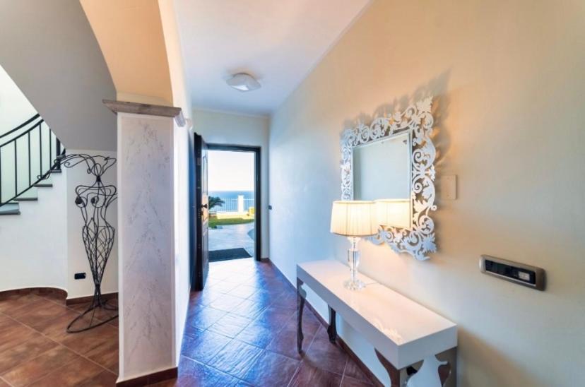 Panoramic Villa Overlooking The Aeolian Islands