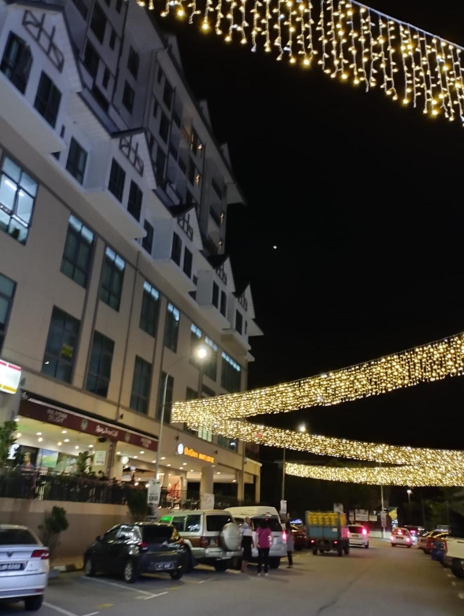 RF Parkview Residence Homestay