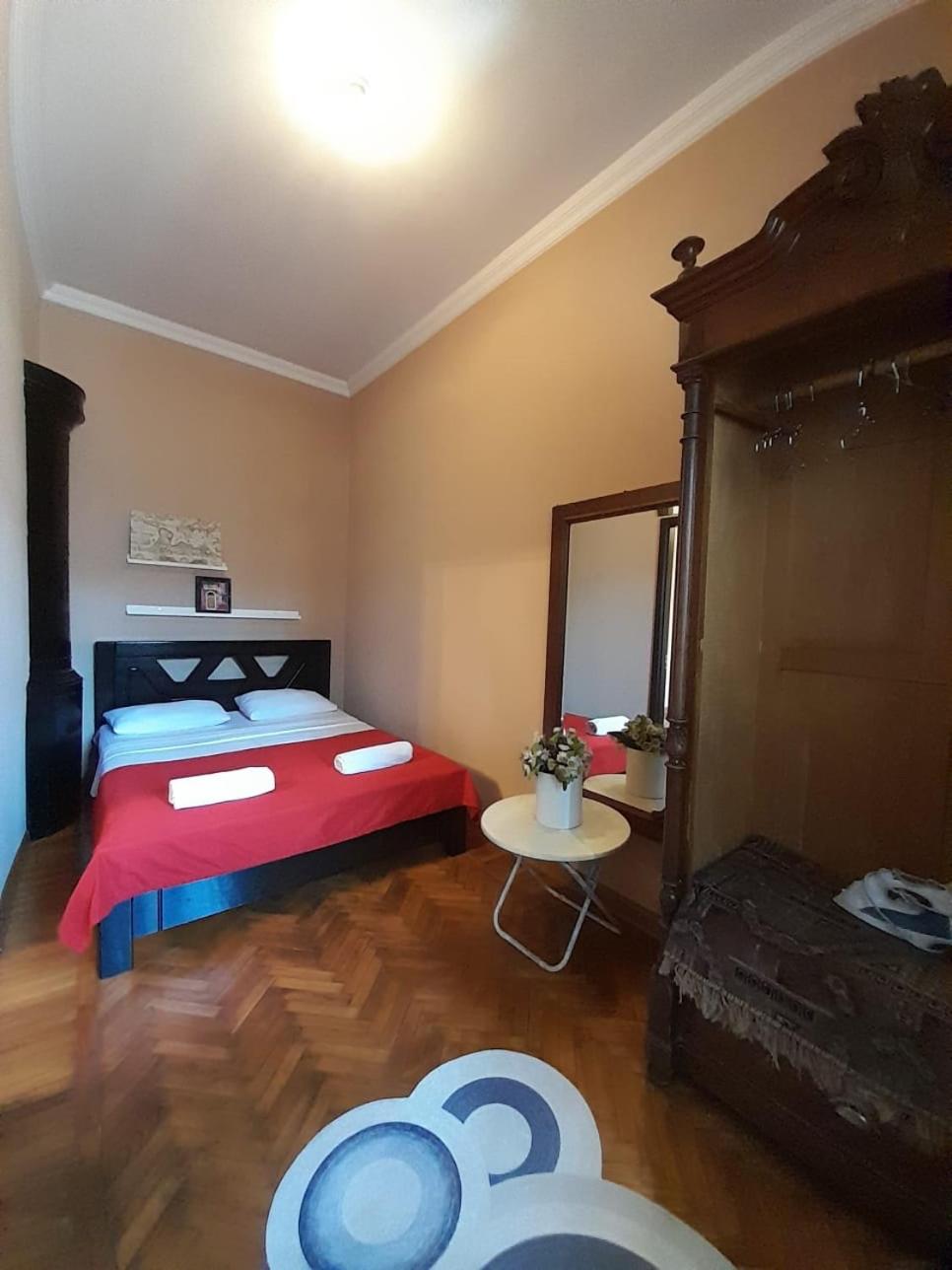 Story Apartment