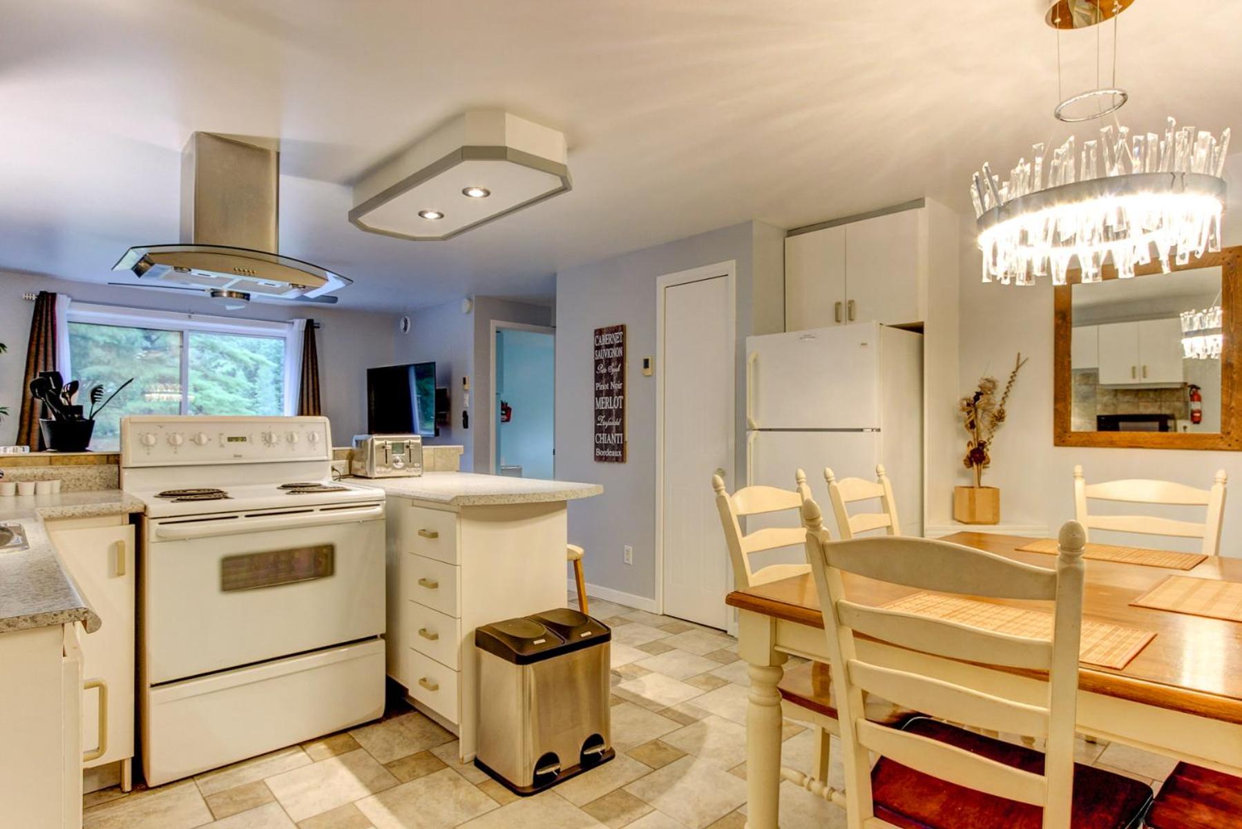 Trois-rivieres Vacations - L'Ile Enchantee - Property Image 29