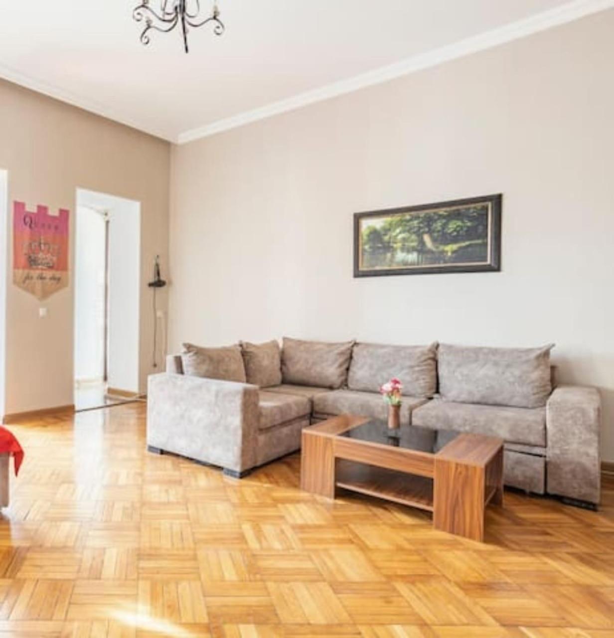 Story Apartment