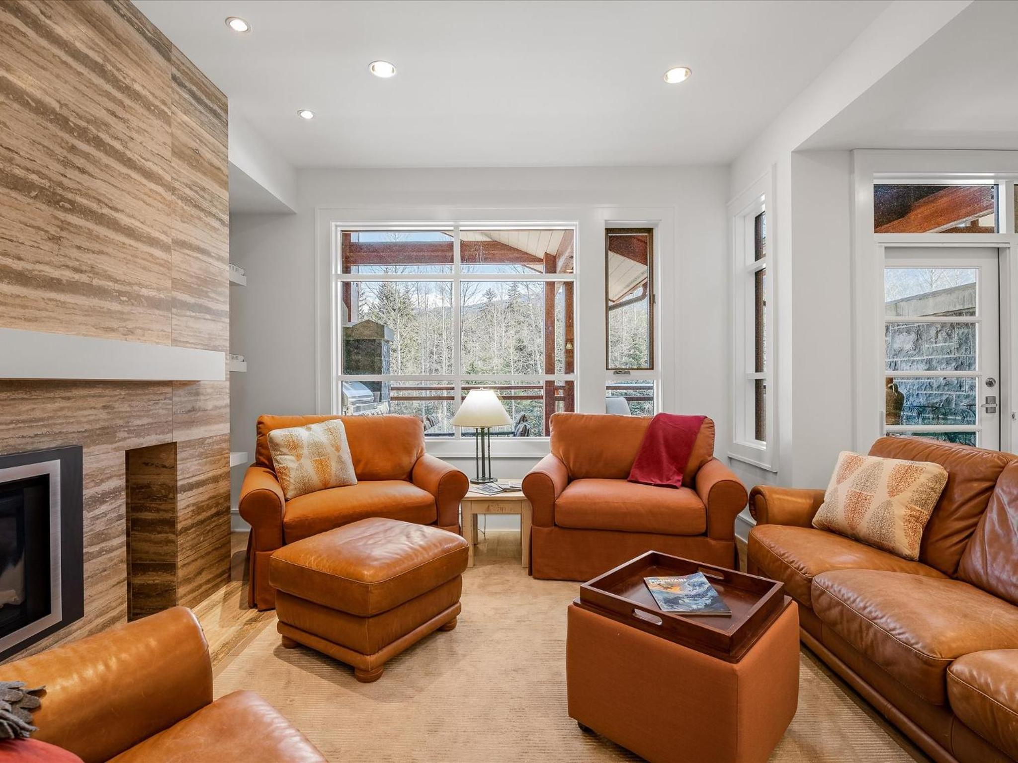 4 bed 3 bath Mountain view townhome offering a Whistler retreat close to everything you might need