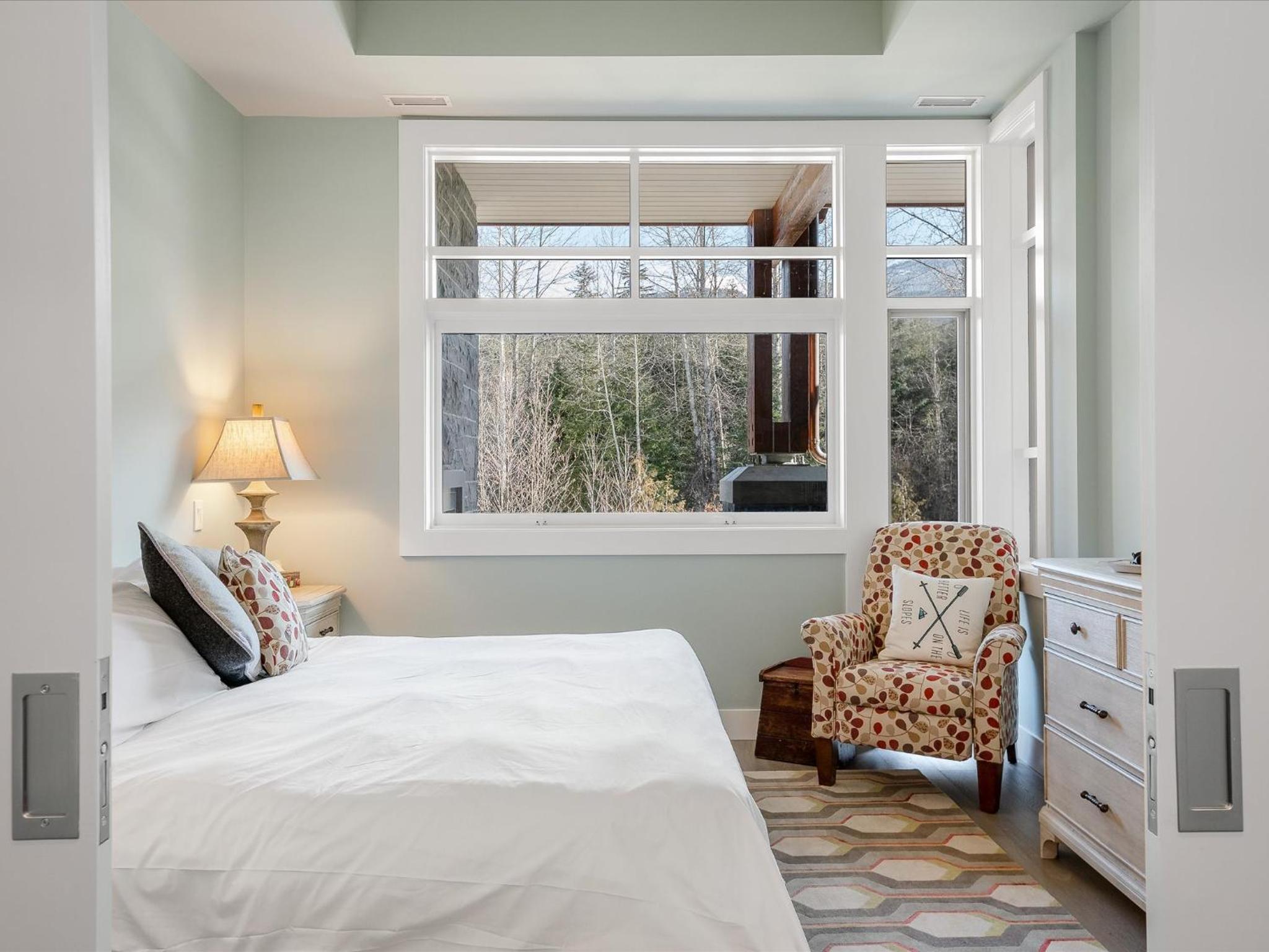 4 bed 3 bath Mountain view townhome offering a Whistler retreat close to everything you might need