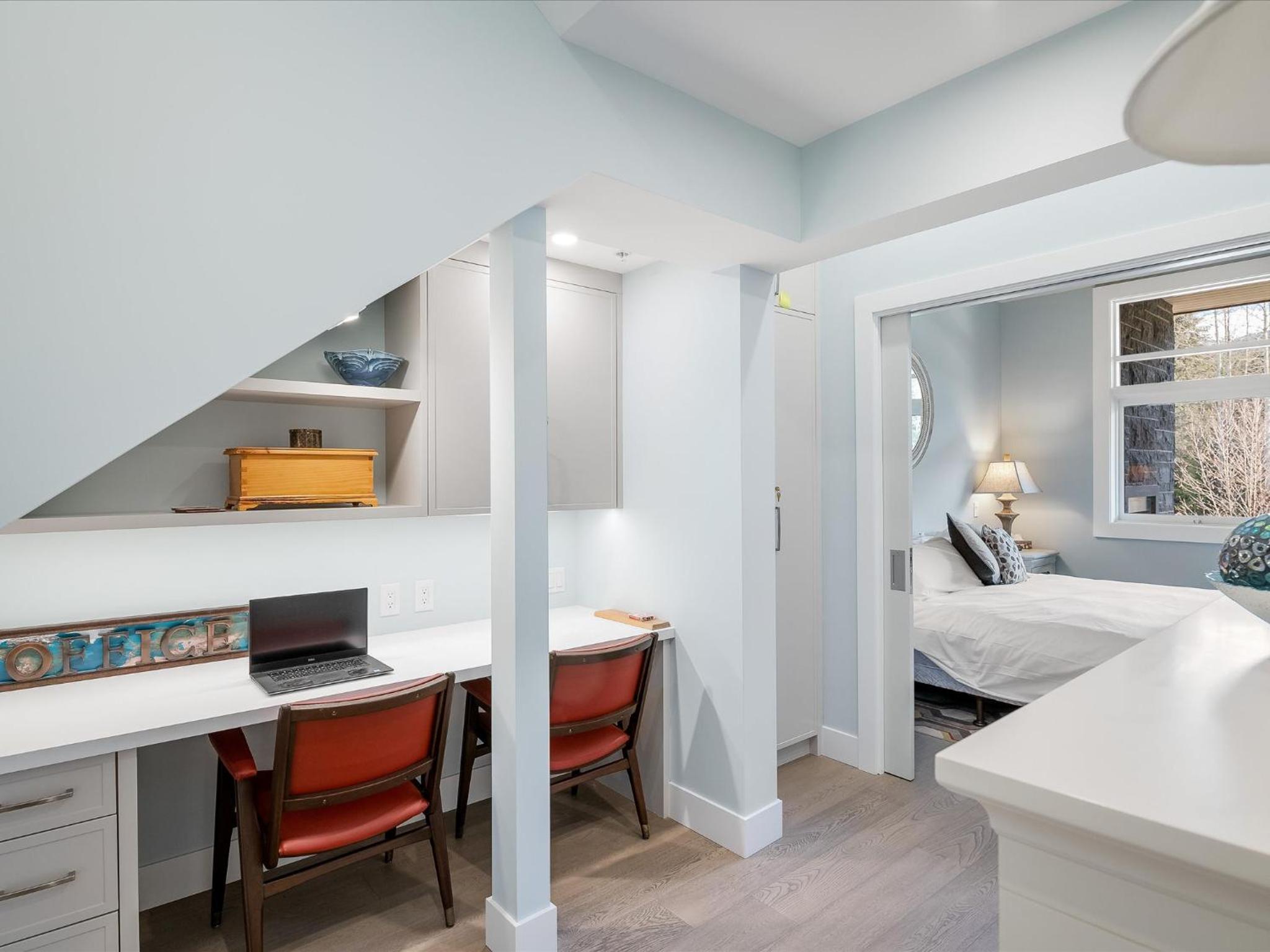 4 bed 3 bath Mountain view townhome offering a Whistler retreat close to everything you might need