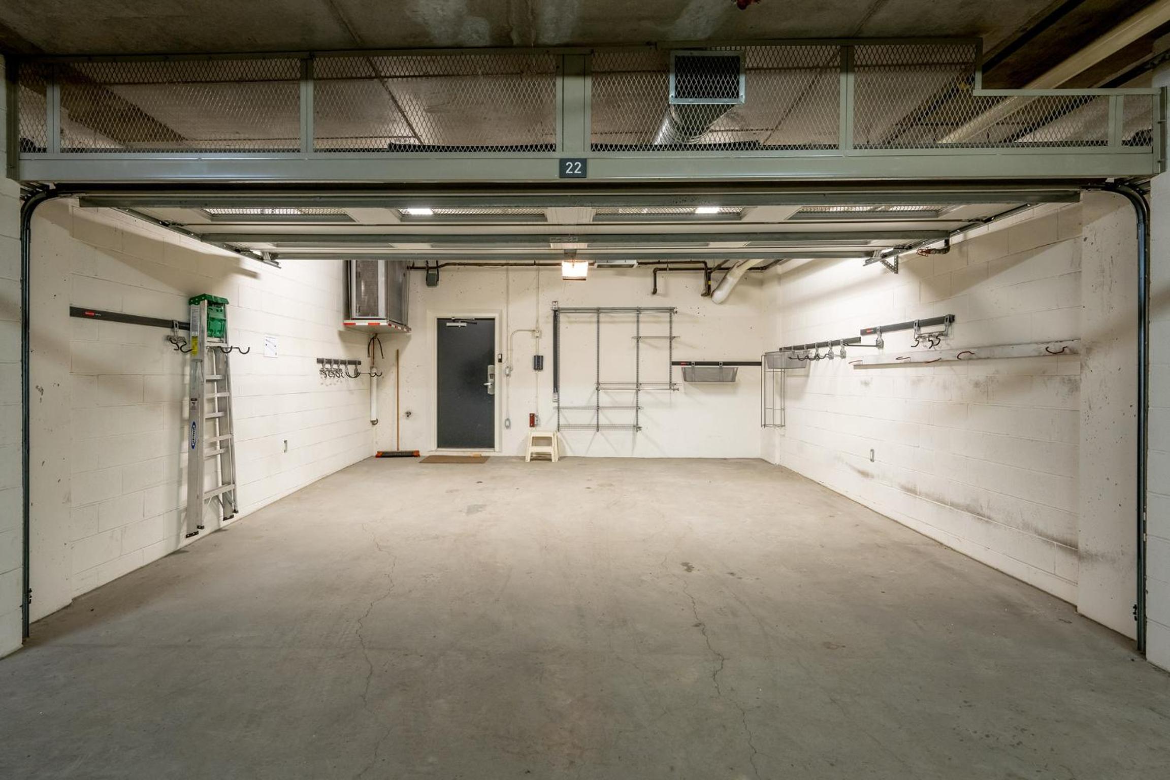 4 bed 3 bath Mountain view townhome offering a Whistler retreat close to everything you might need