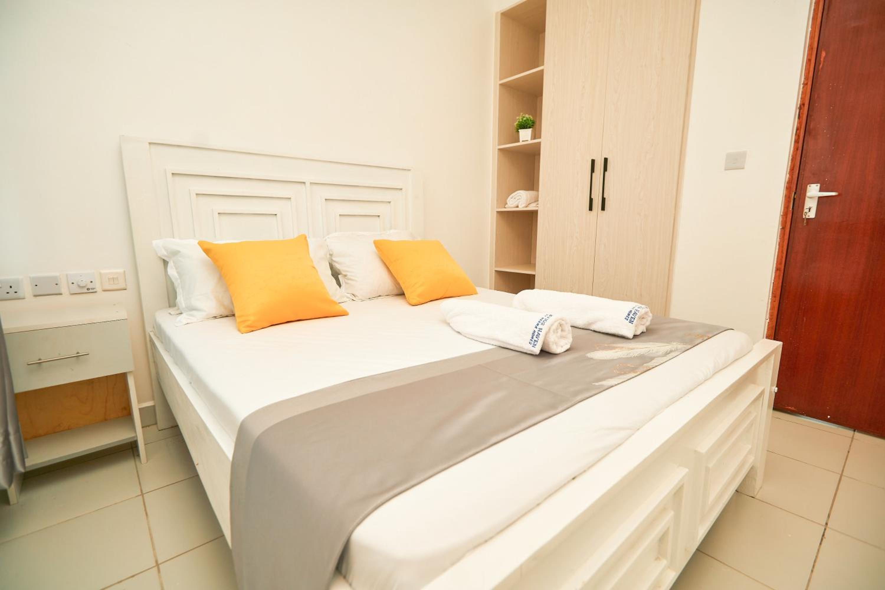 Buxton Point by Neema Havens 1 & 2 Bedroom view 5