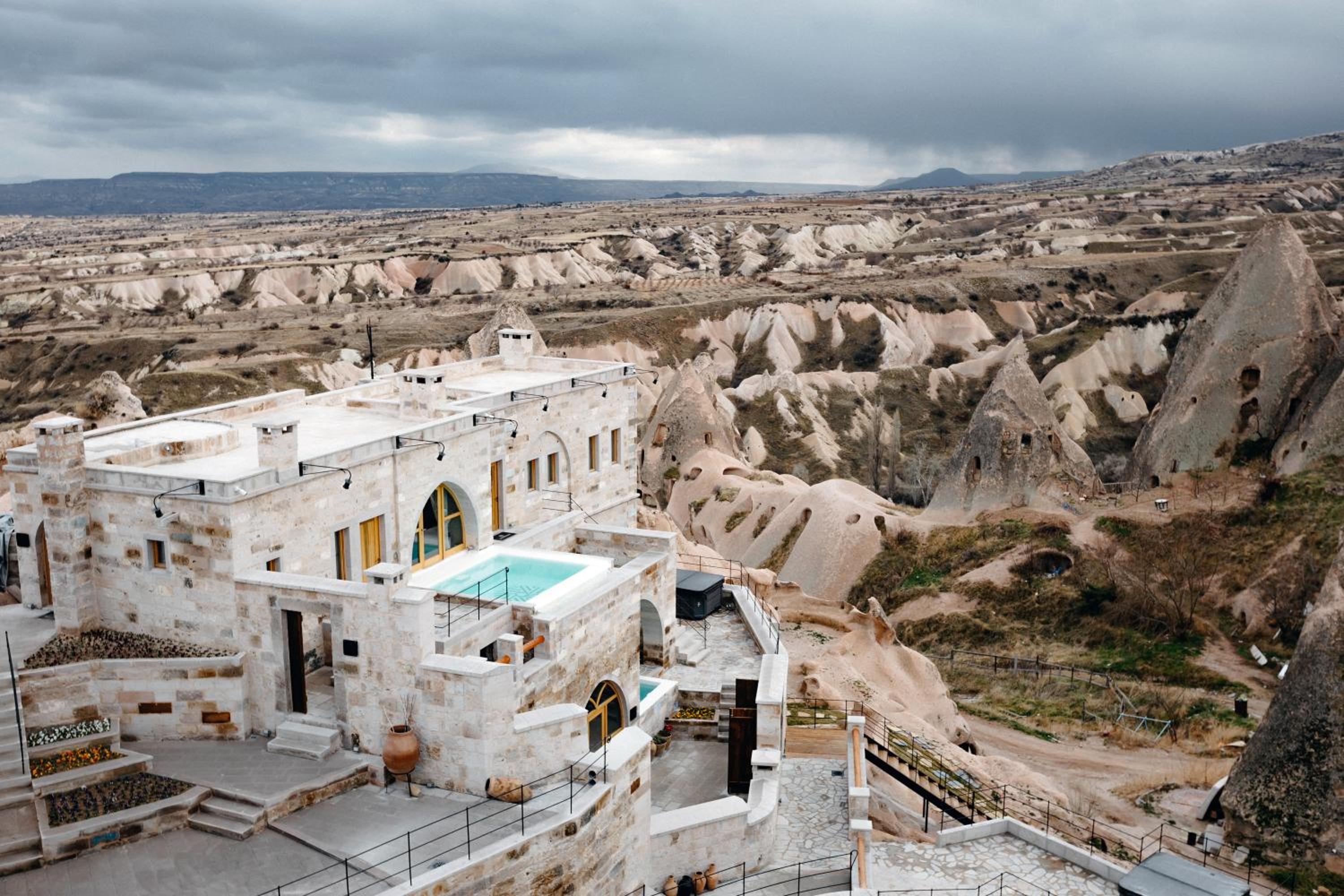 Hotel Millstone Cave Suites Hotel - Image 1