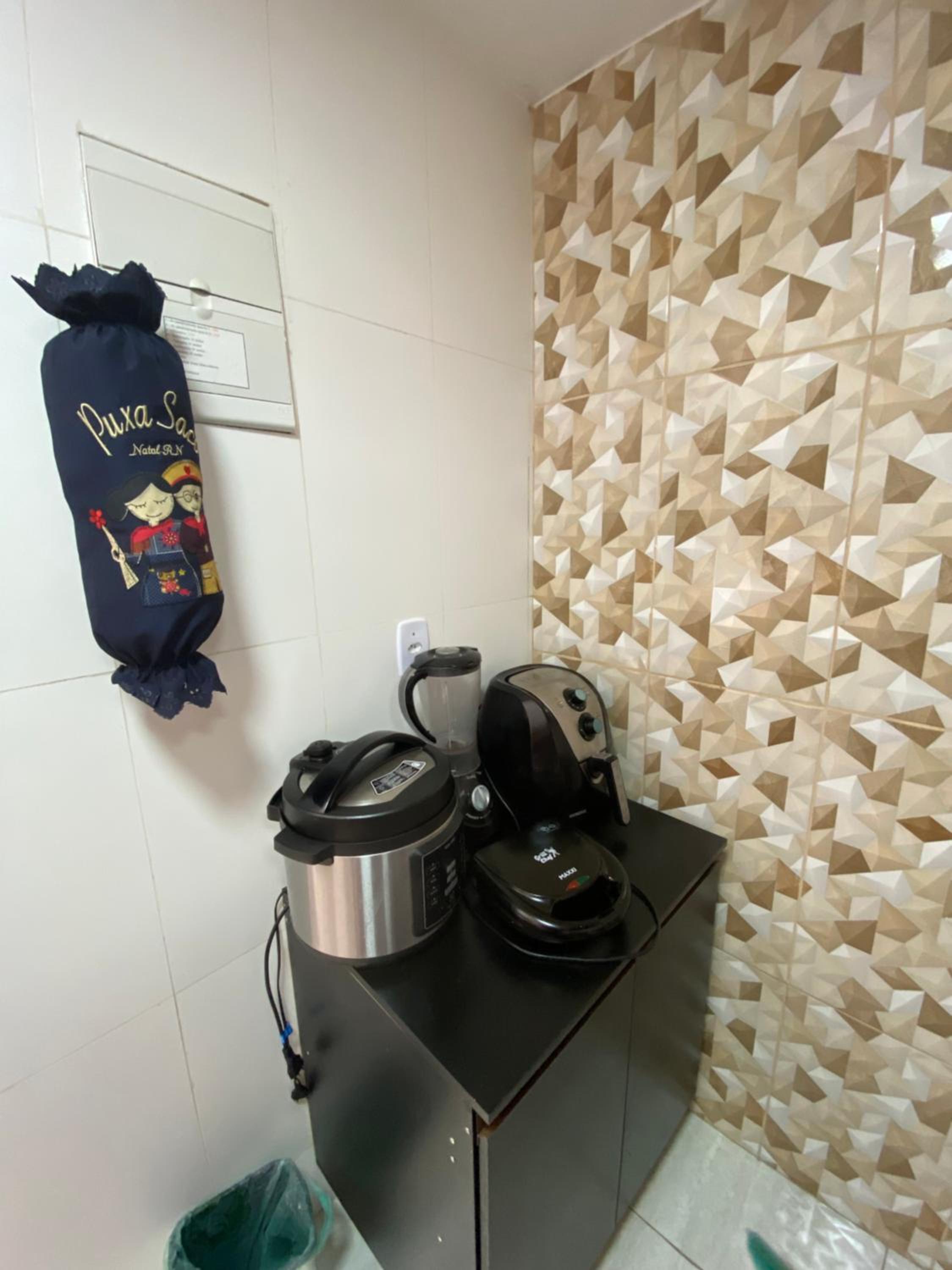 Casa duplex 6 minutos da praia de Itaipuaçu e a 25 min de Niterói