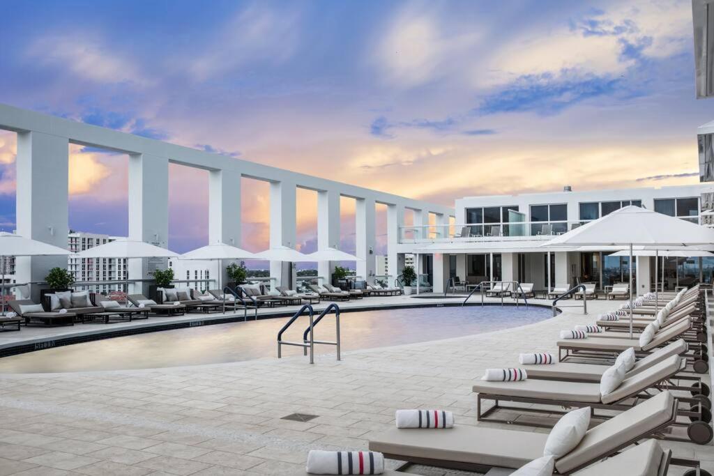 Luxury 1BR and One and a Half Bathrooms Fort Lauderdale