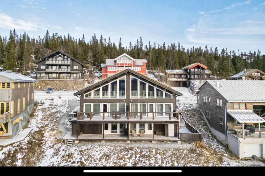 Luxury Ski Retreat in Åre 3BR view 4