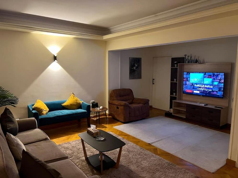 Spacious 3BR Apt in Zamalek - Cosmic 15