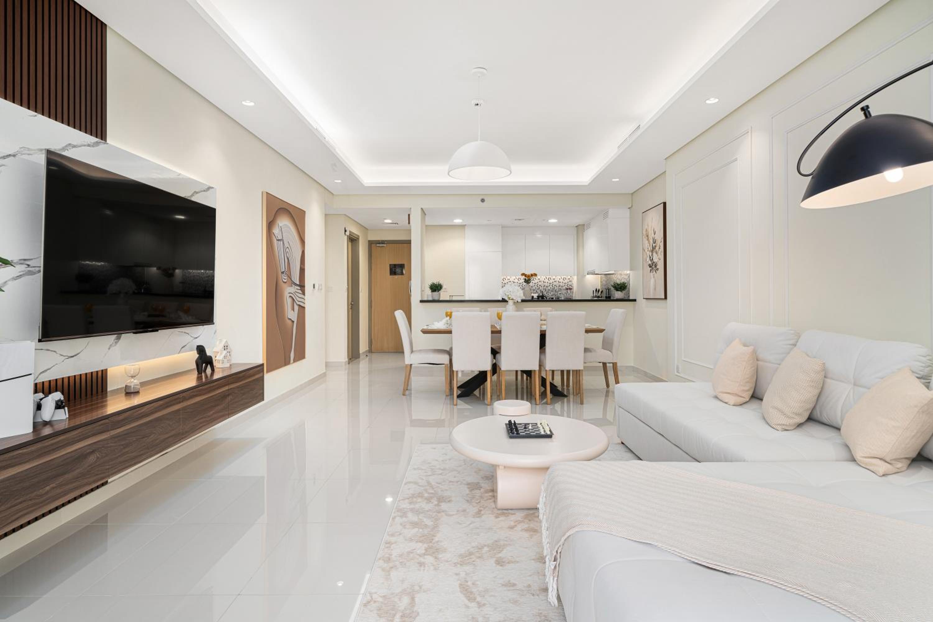 Paramount Midtown by Luxe Living
