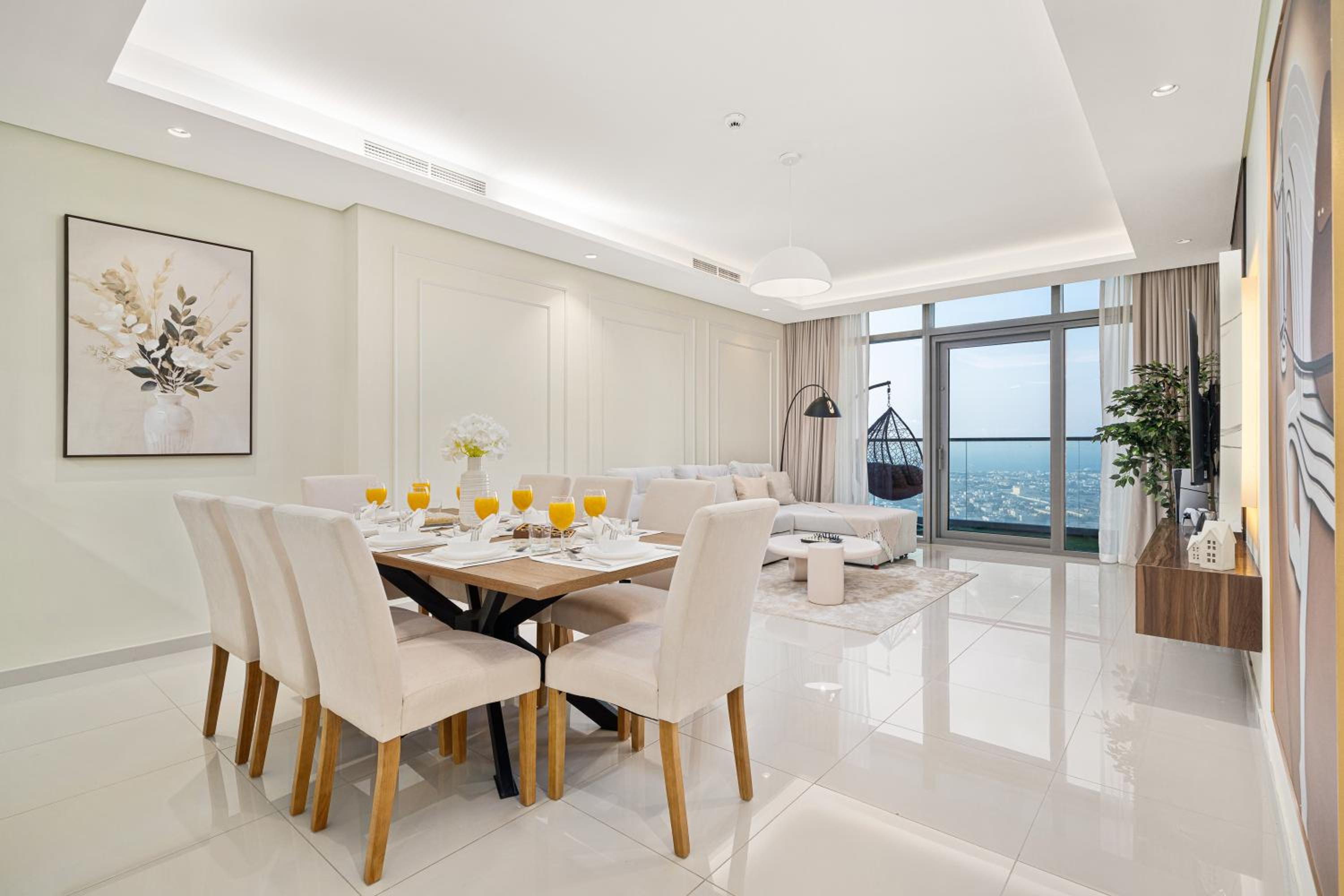 Paramount Midtown by Luxe Living