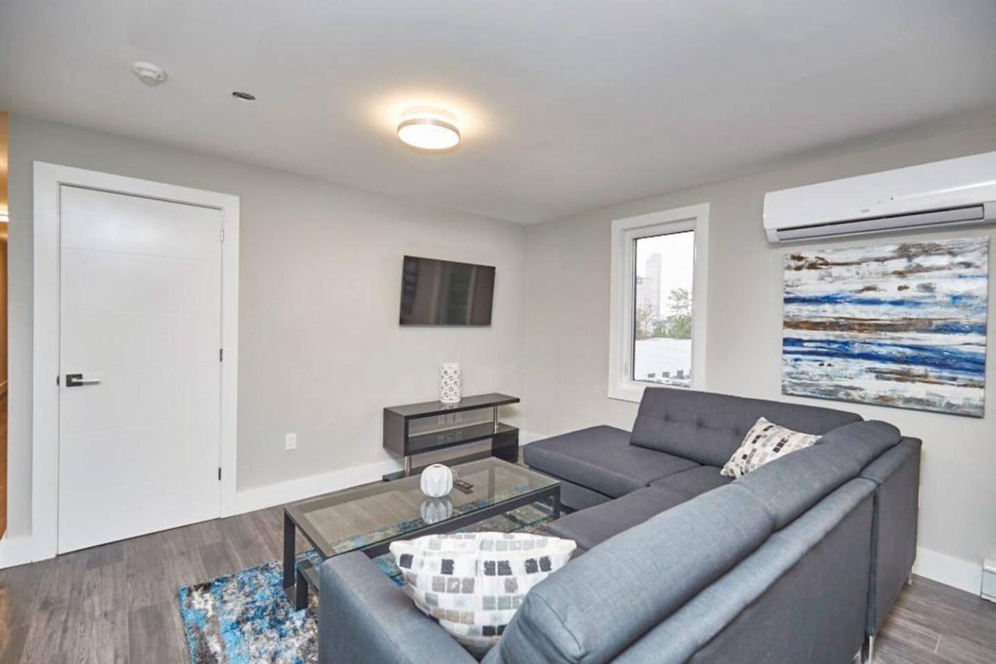 Clifton Hill Hideaway 2a - Two Bedroom Condo