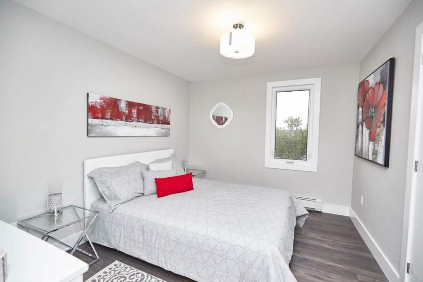 Clifton Hill Hideaway 2a - Two Bedroom Condo
