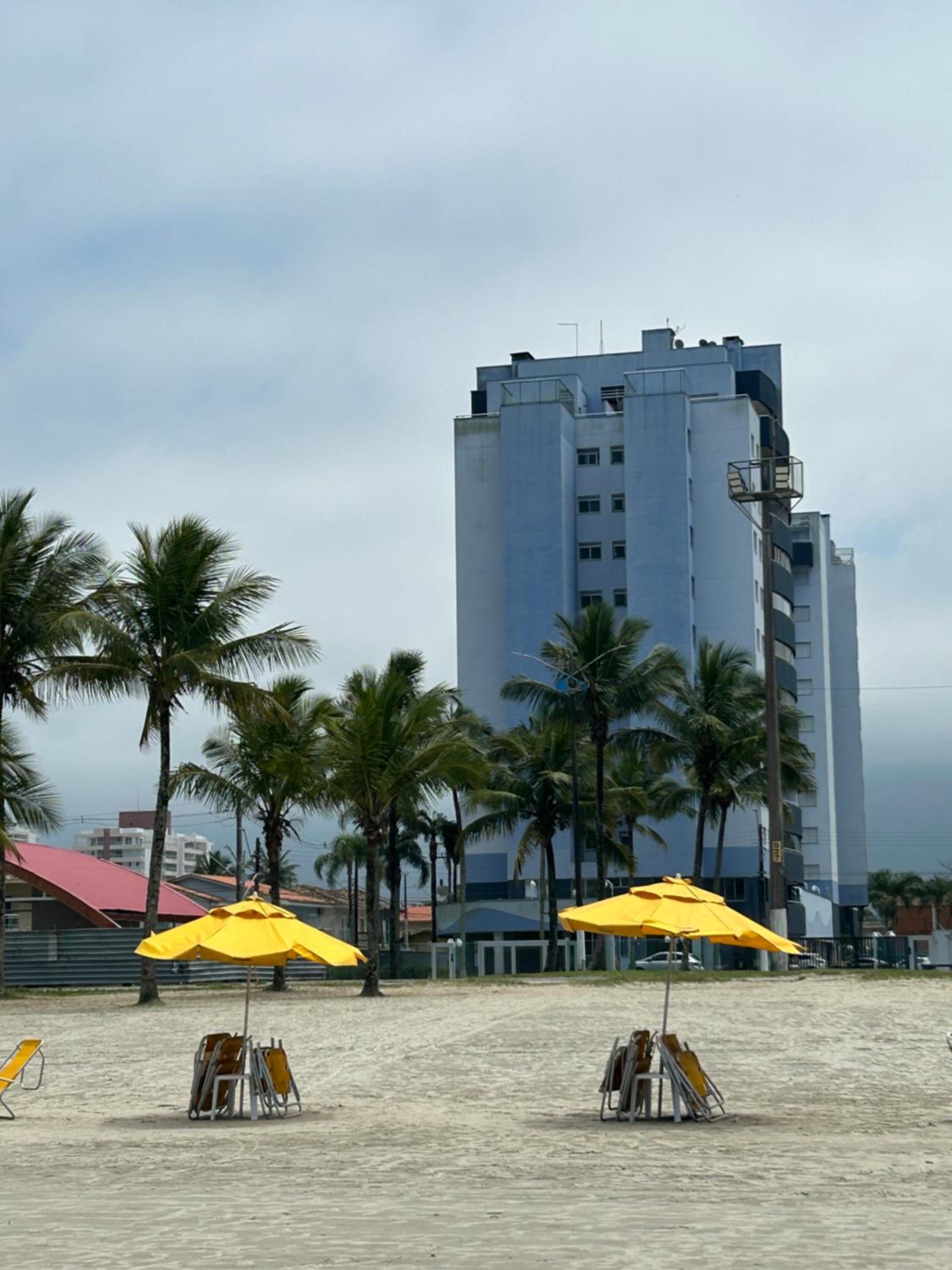 Pé na Areia com serviço de praia, Bertioga