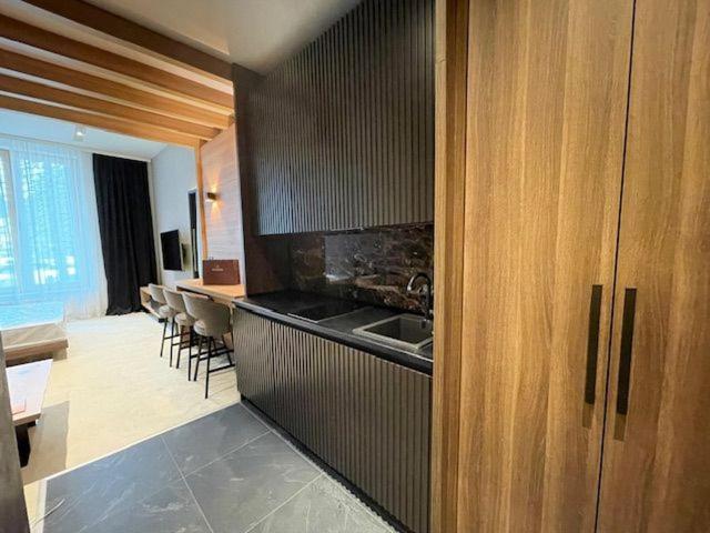 Woodside Apartments Kopaonik centar view 3