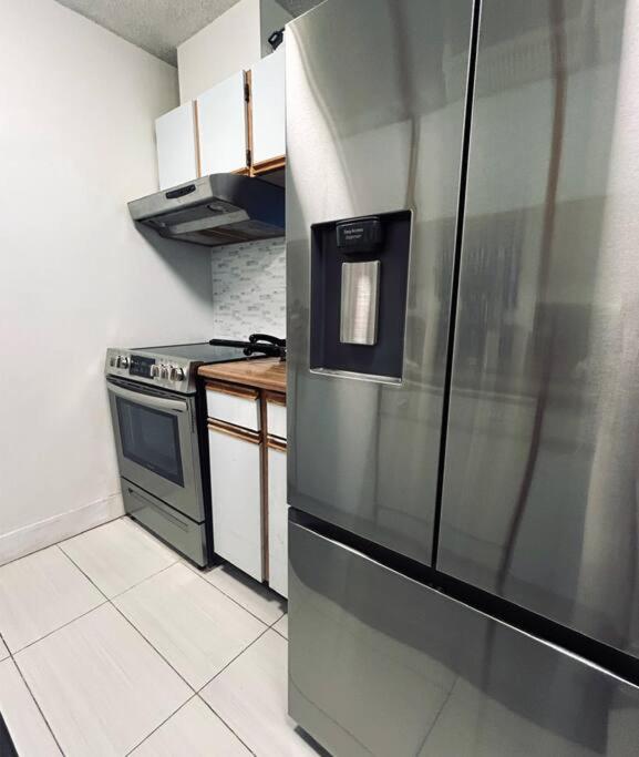 Cozy one bedroom Suite Downtown Vancouver