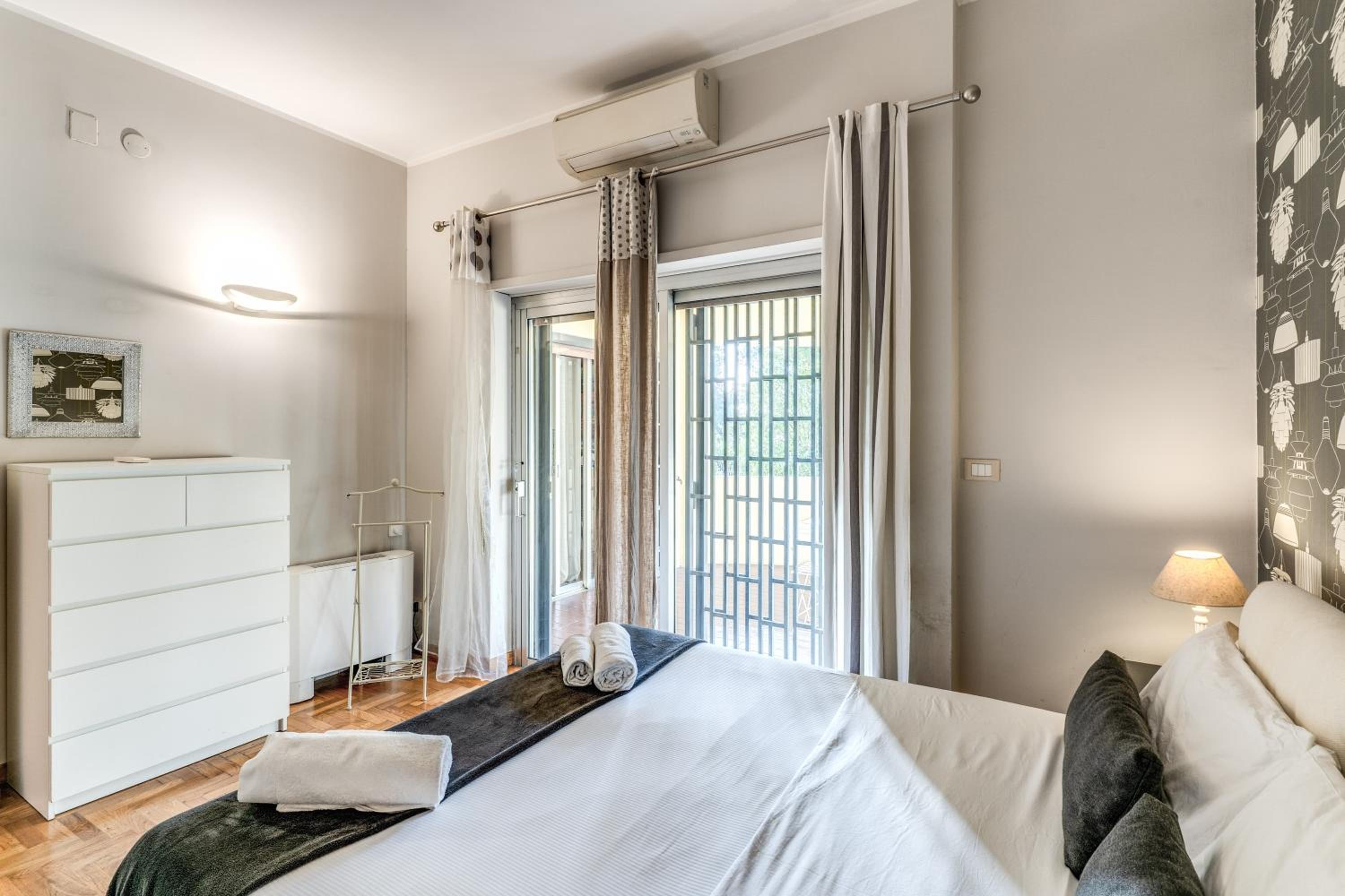 Romantic Piccolomini Lux Guest House