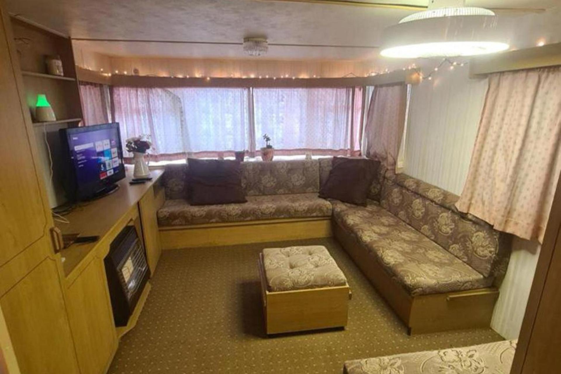 Cozy Cardiff Cabin Retreat sleeps 6 by Aimee view 3