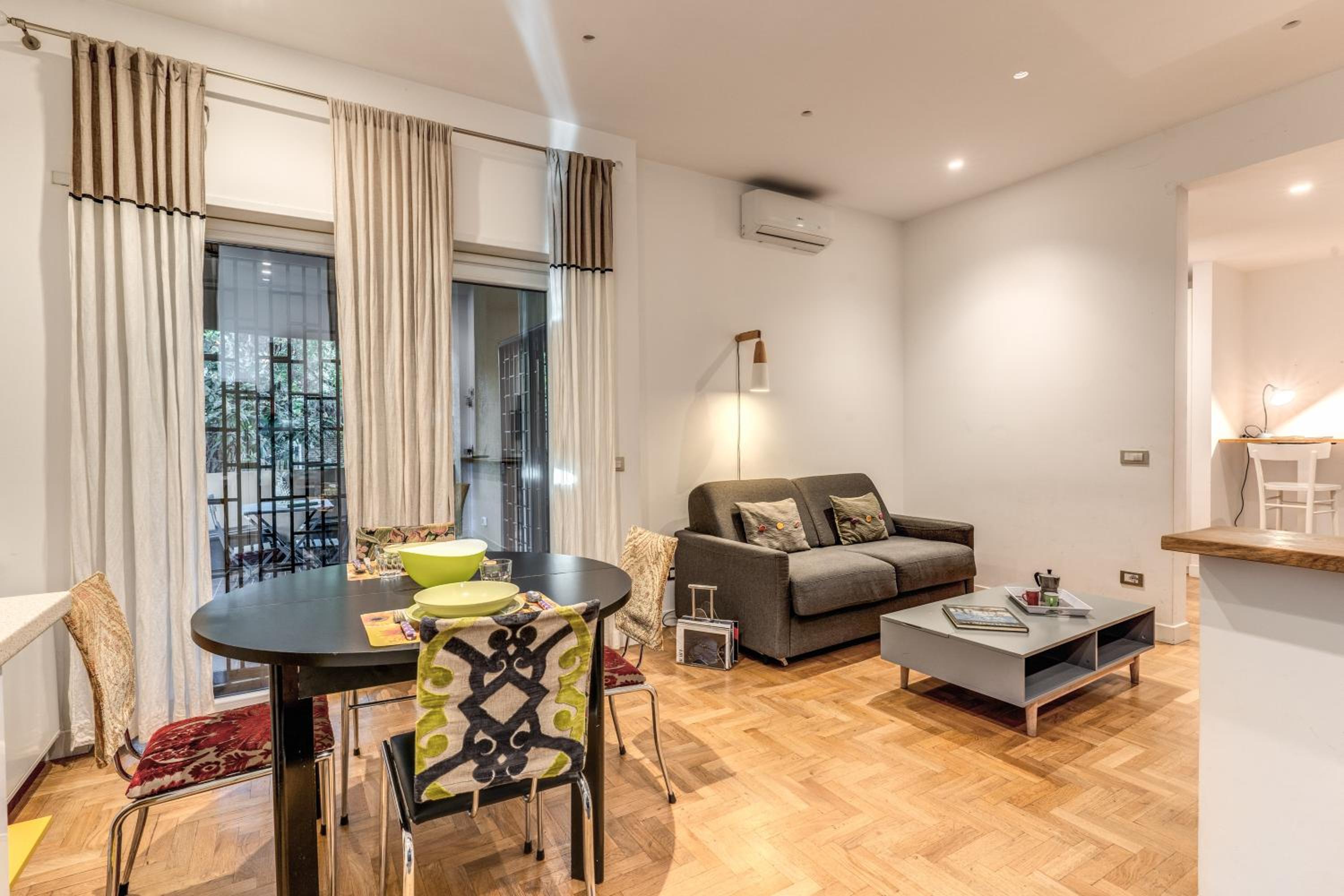 Romantic Piccolomini Lux Guest House