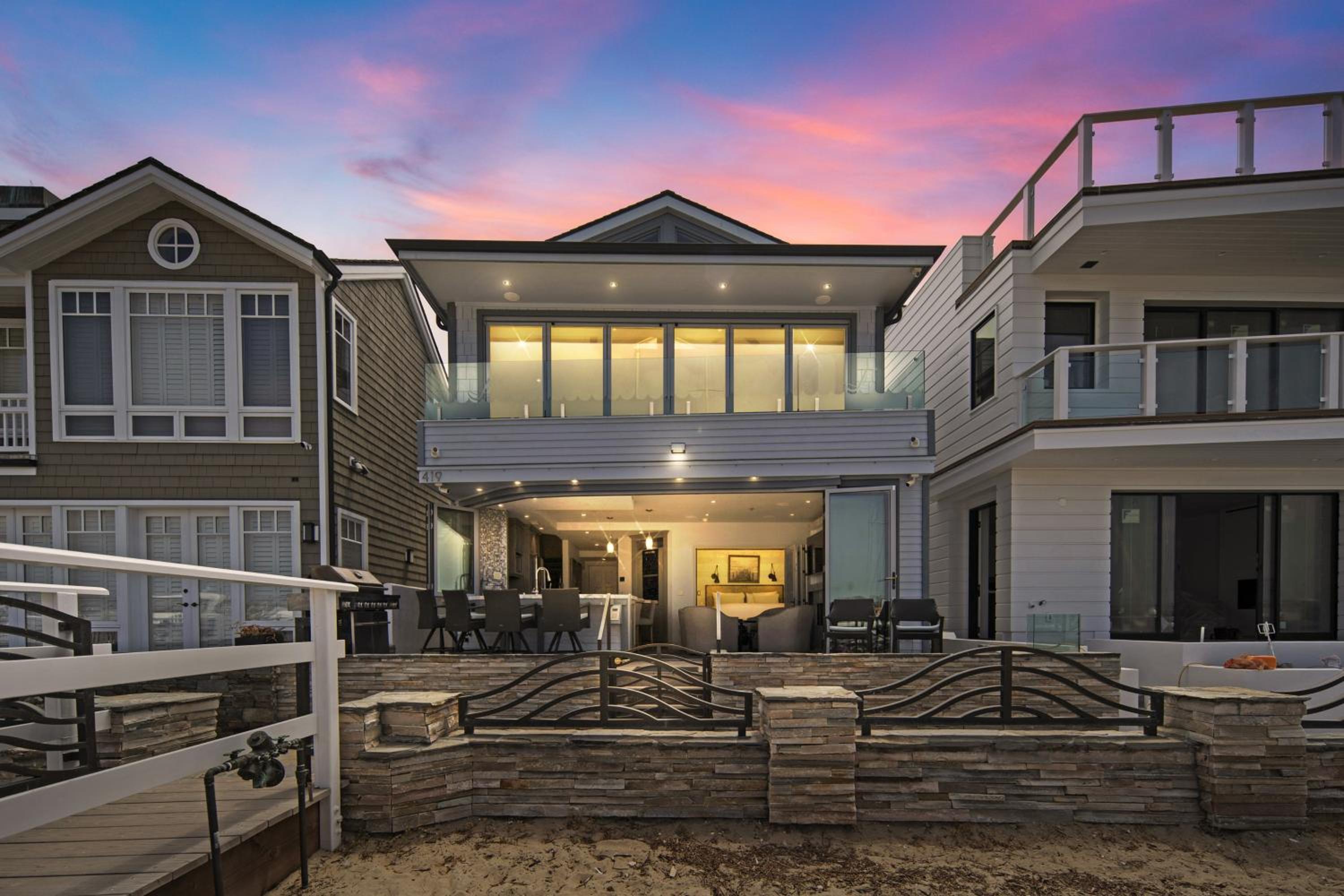 Bayfront Elegance, Balcony Views Hot Tub view 2