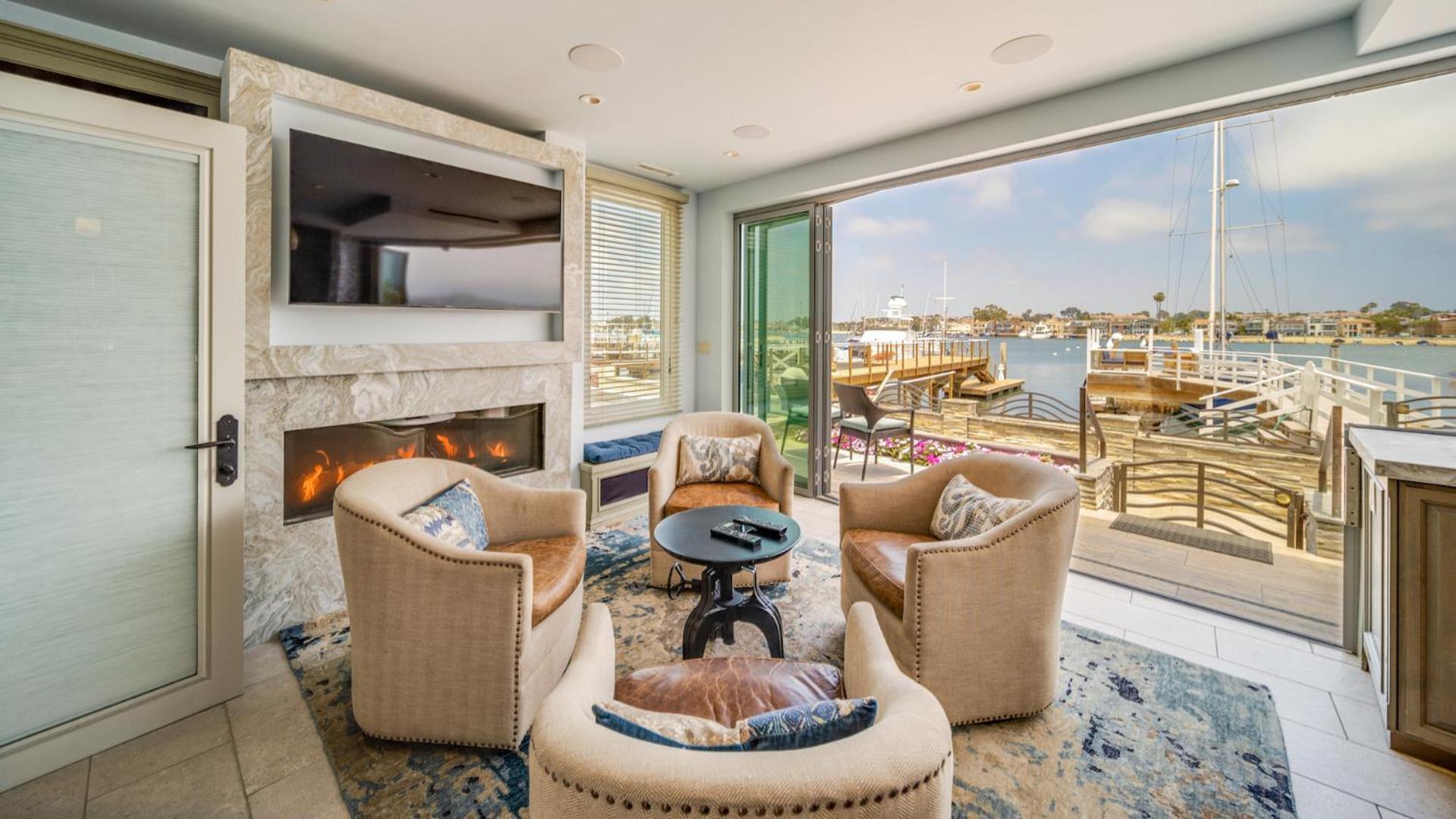 Bayfront Elegance, Balcony Views Hot Tub view 5