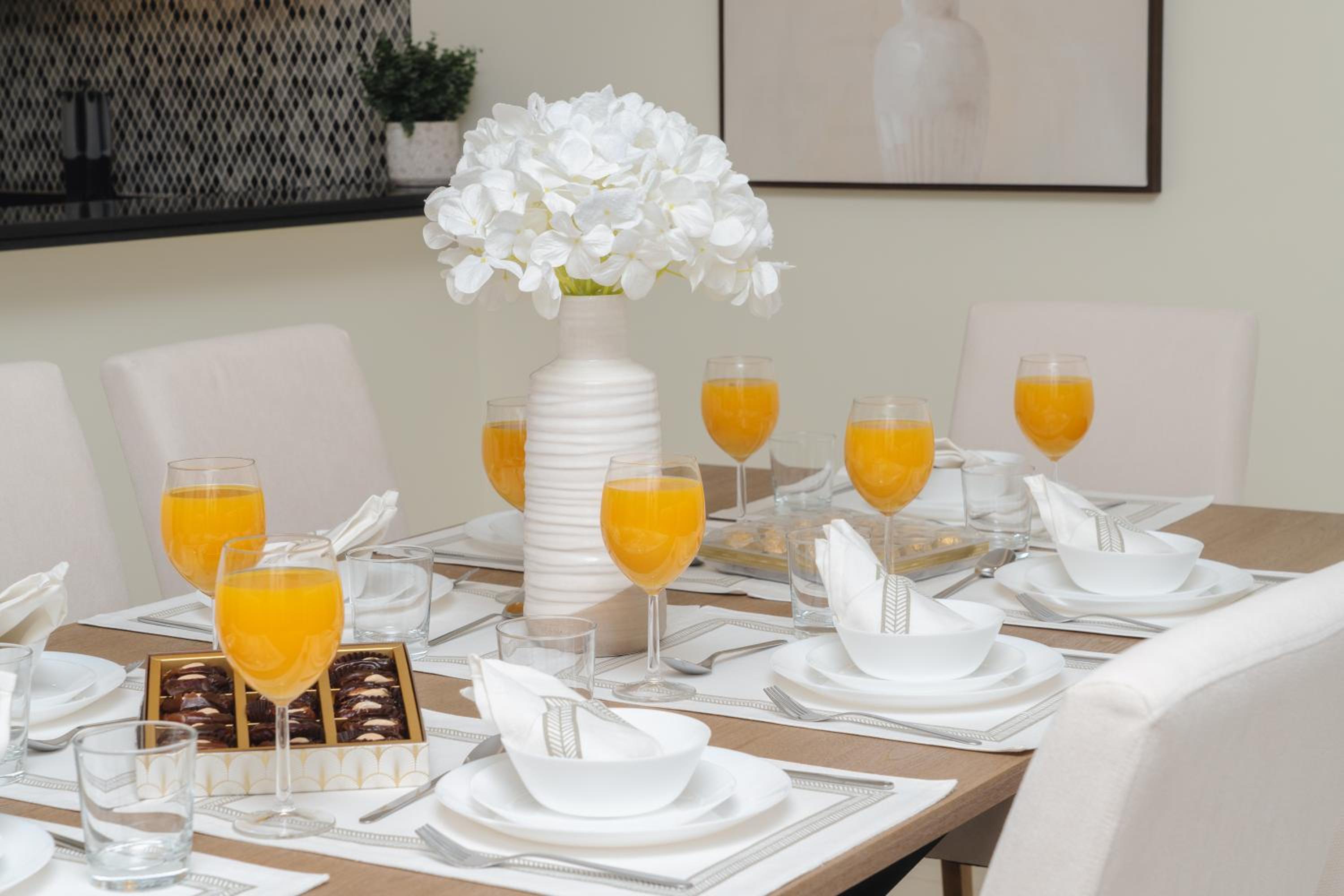 Paramount Midtown by Luxe Living