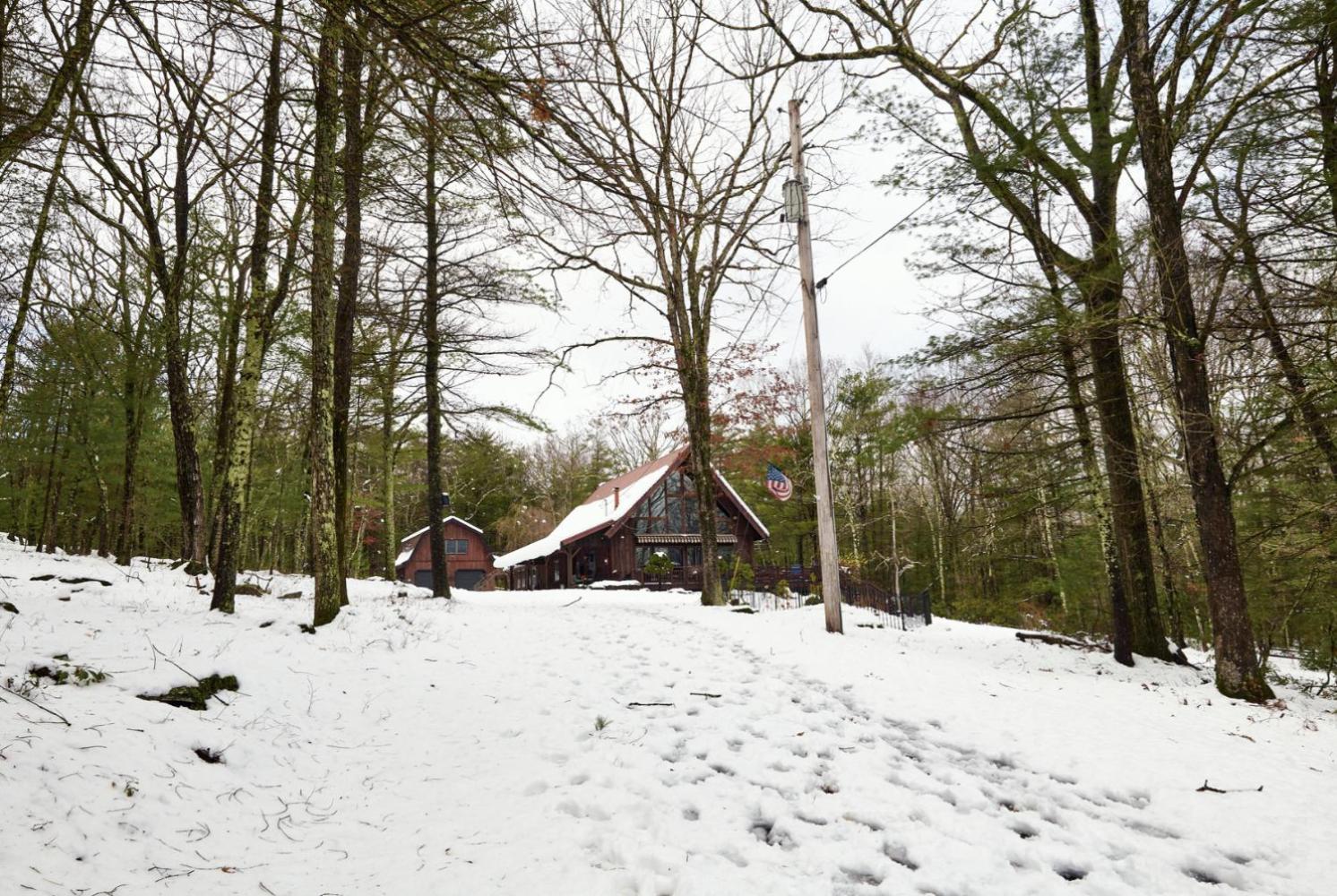The Cabin at Deep Hollow view 2