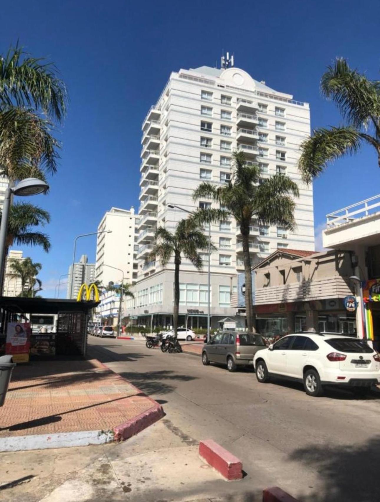 Departamento en Edificio Luxtower view 3