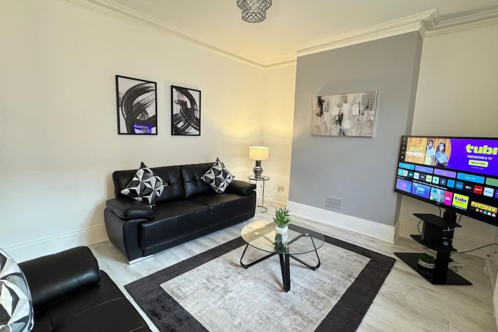 Sea Blue House, Cullercoats view 5