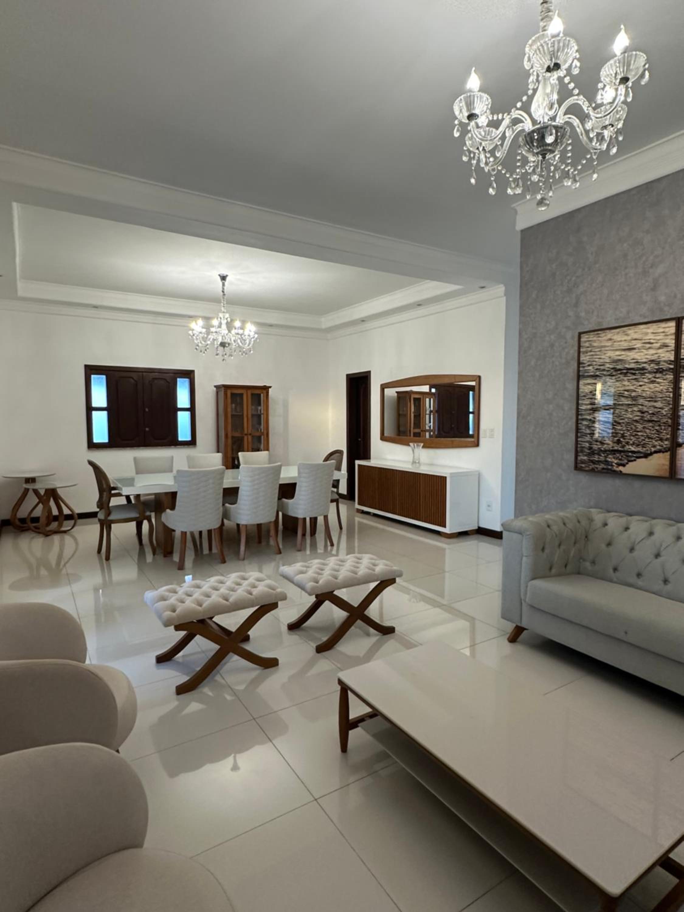 Excelente Casa mobiliada com piscina