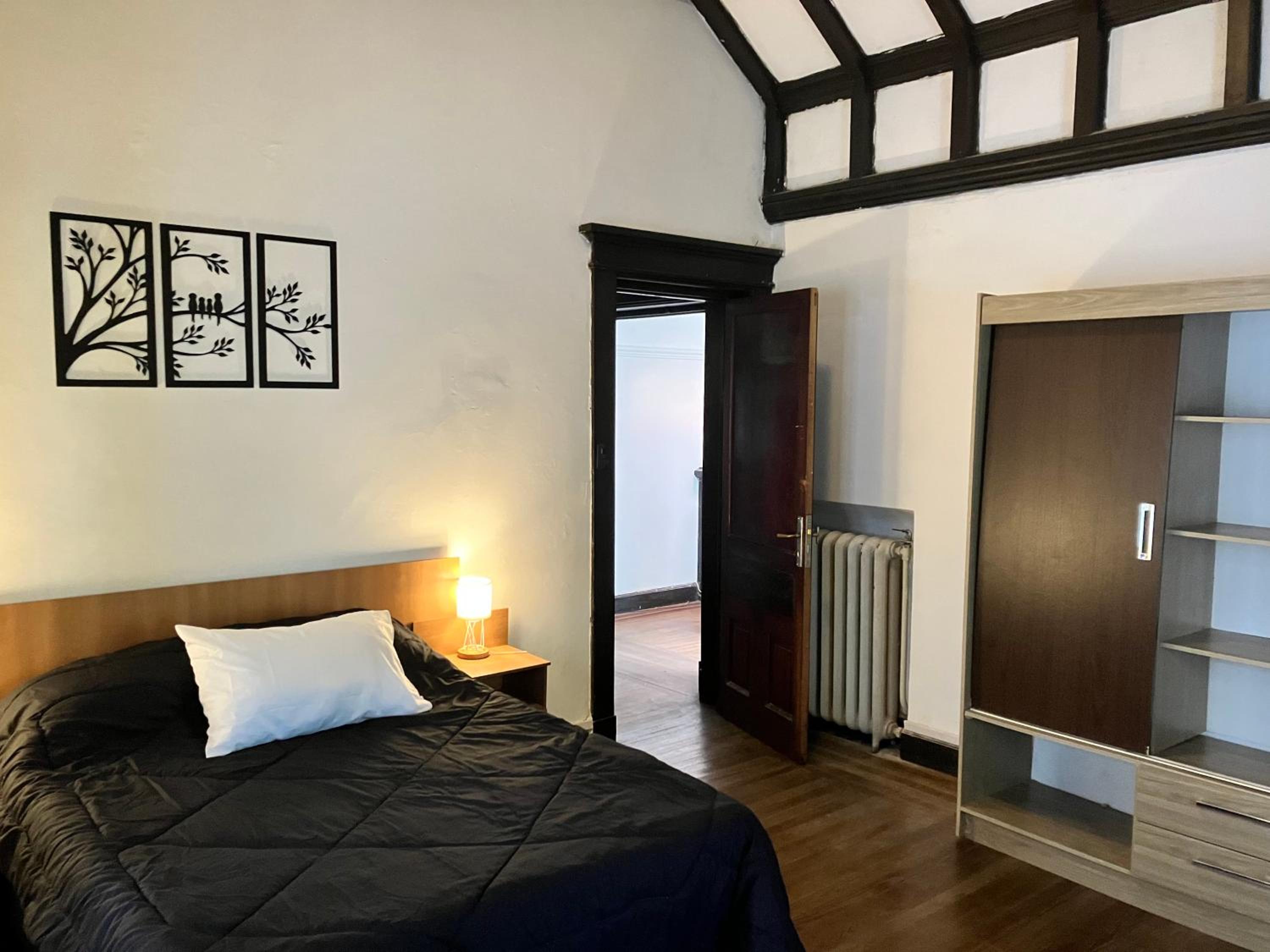 Habitaciones privadas Casona Patrimonio Pocitos view 3