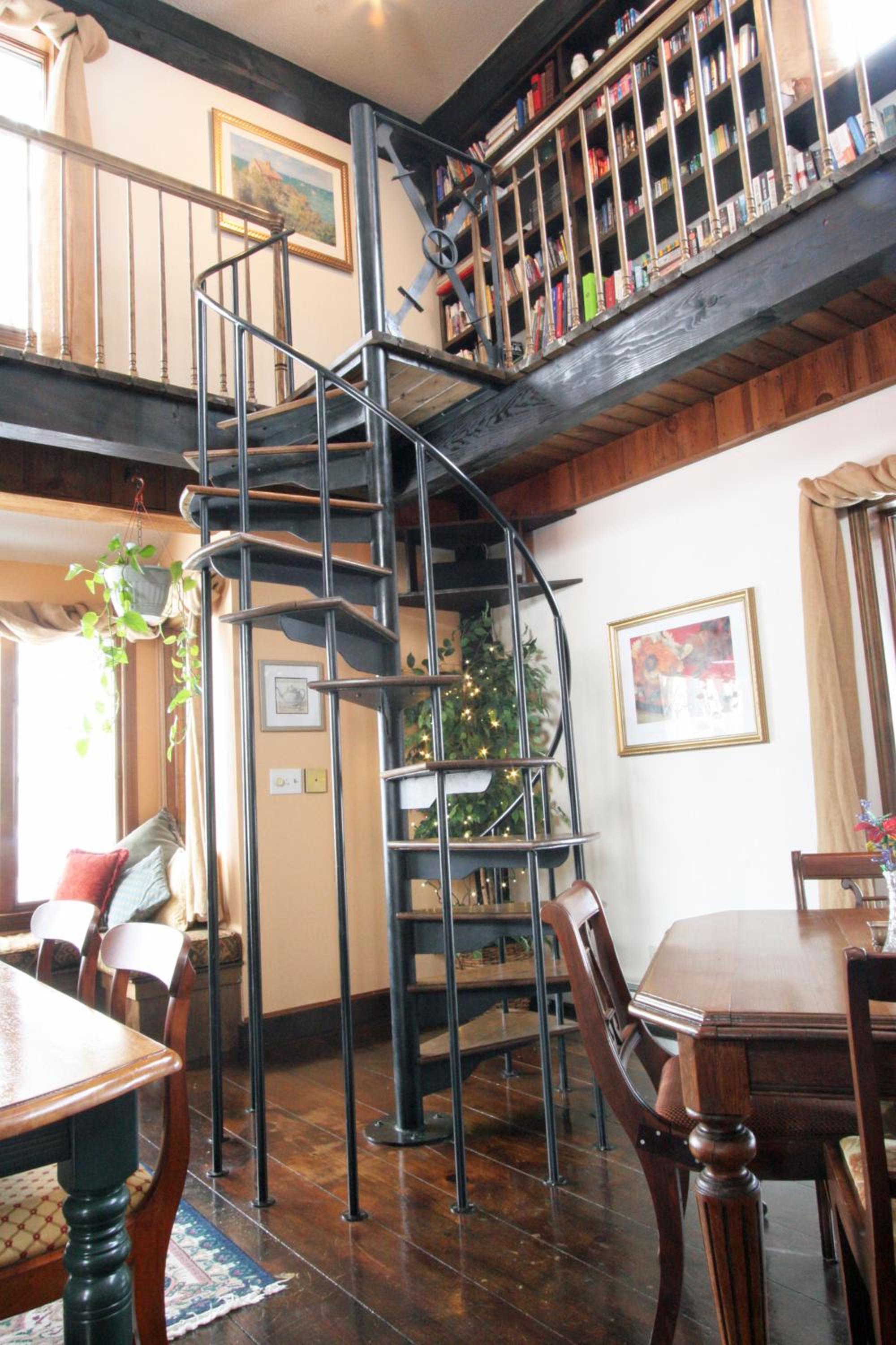Old Saco Inn