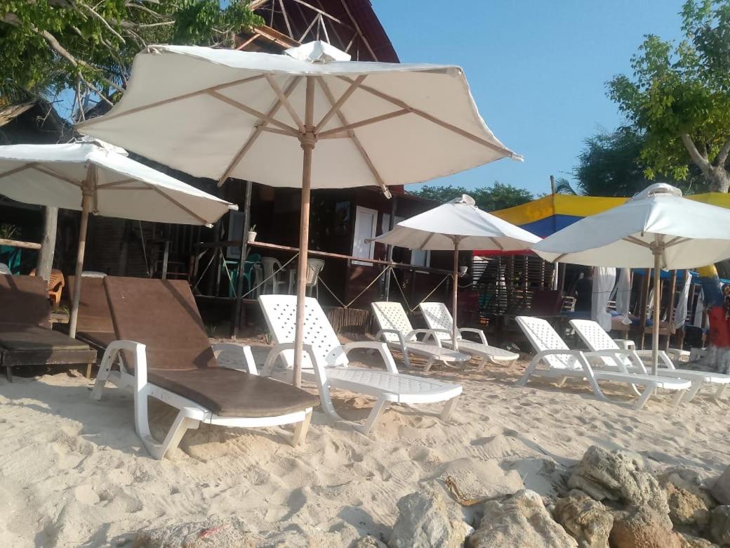 Khalama playa tranquila