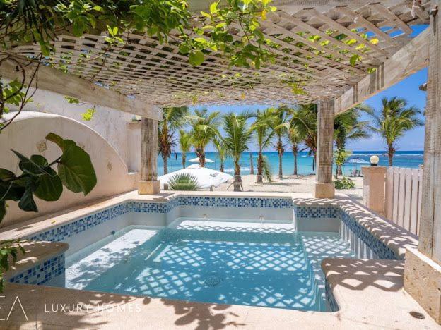 Juan Dolio Vacations - Villa Ruben Juan Dolio - Property Image 1
