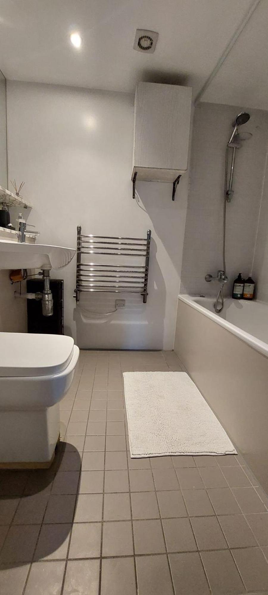 Luxe 1 bed Retreat with Pool & Gym Access