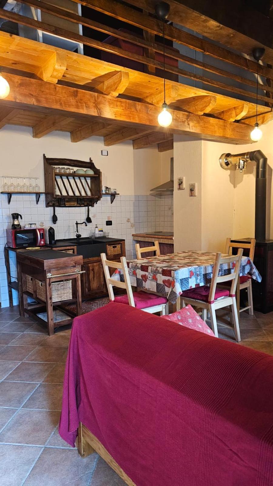 Petit Royal - Maisons de Charme Valle d'Aosta - Appartamento per 6 persone - con Balcone, Giardino e Soppalco view 4