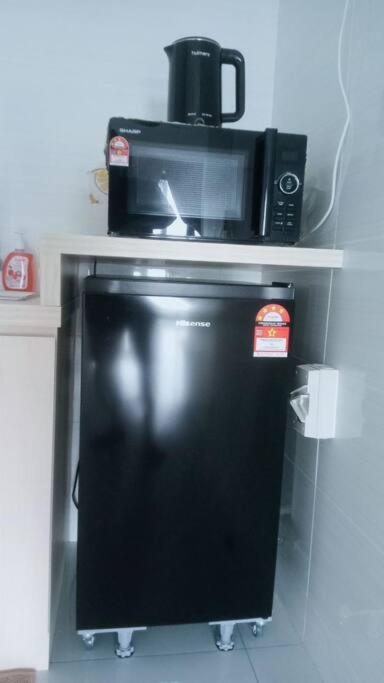Sky Trees 2 Bedroom 1 Living Room Netflix Private Car Park A16A