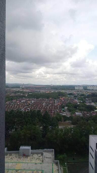 Sky Trees 2 Bedroom 1 Living Room Netflix Private Car Park A16A