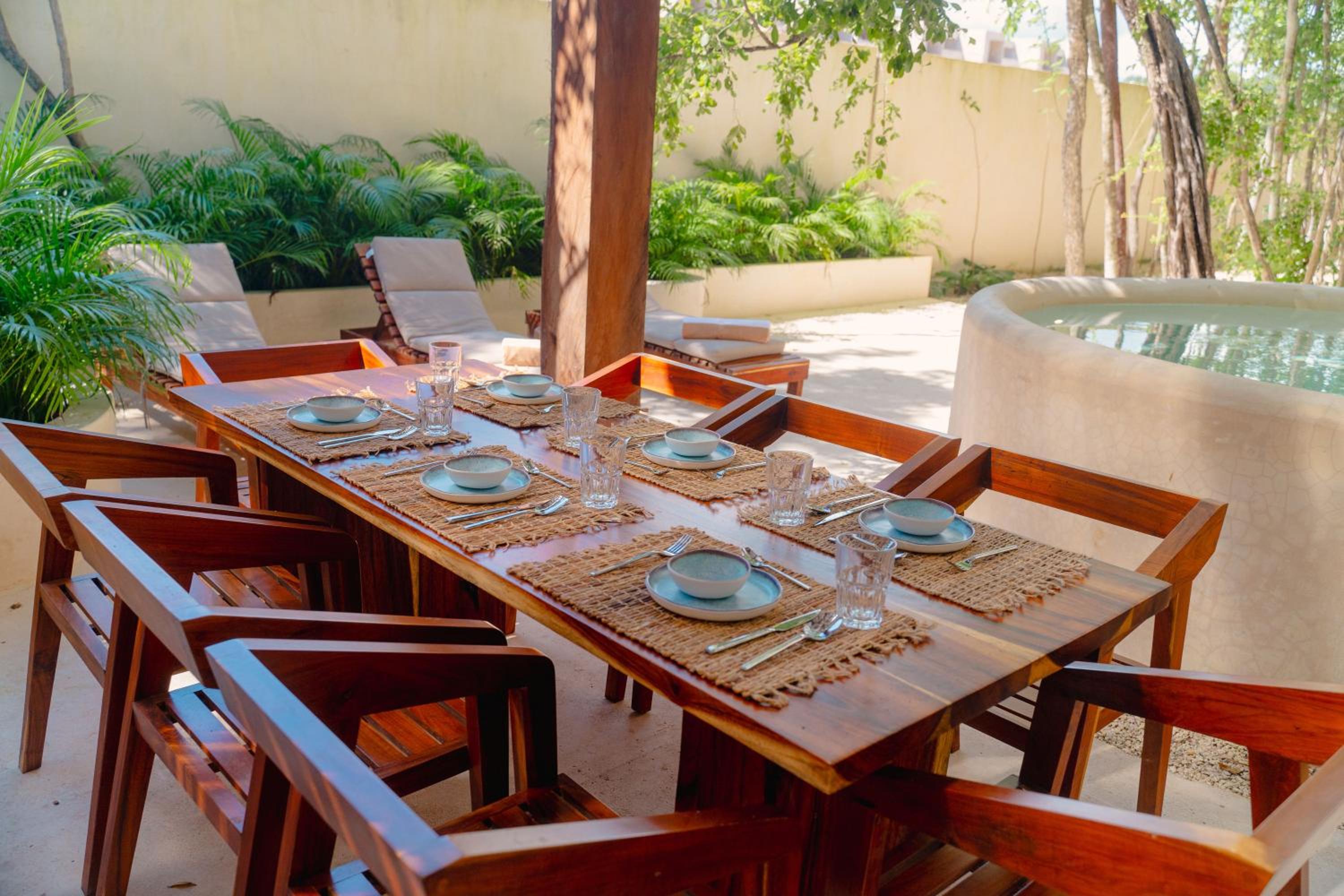 dining