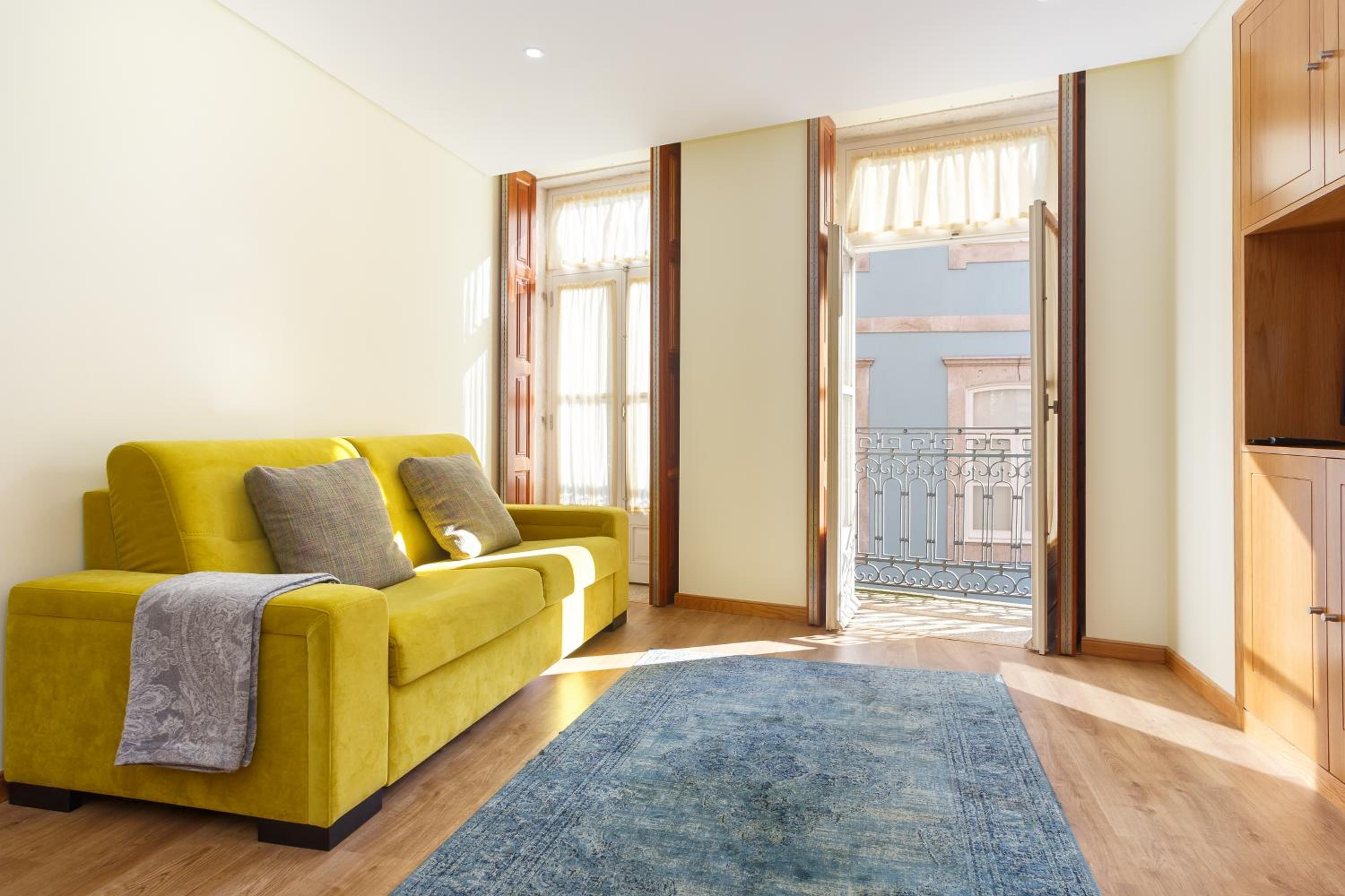 Chateau Apartments