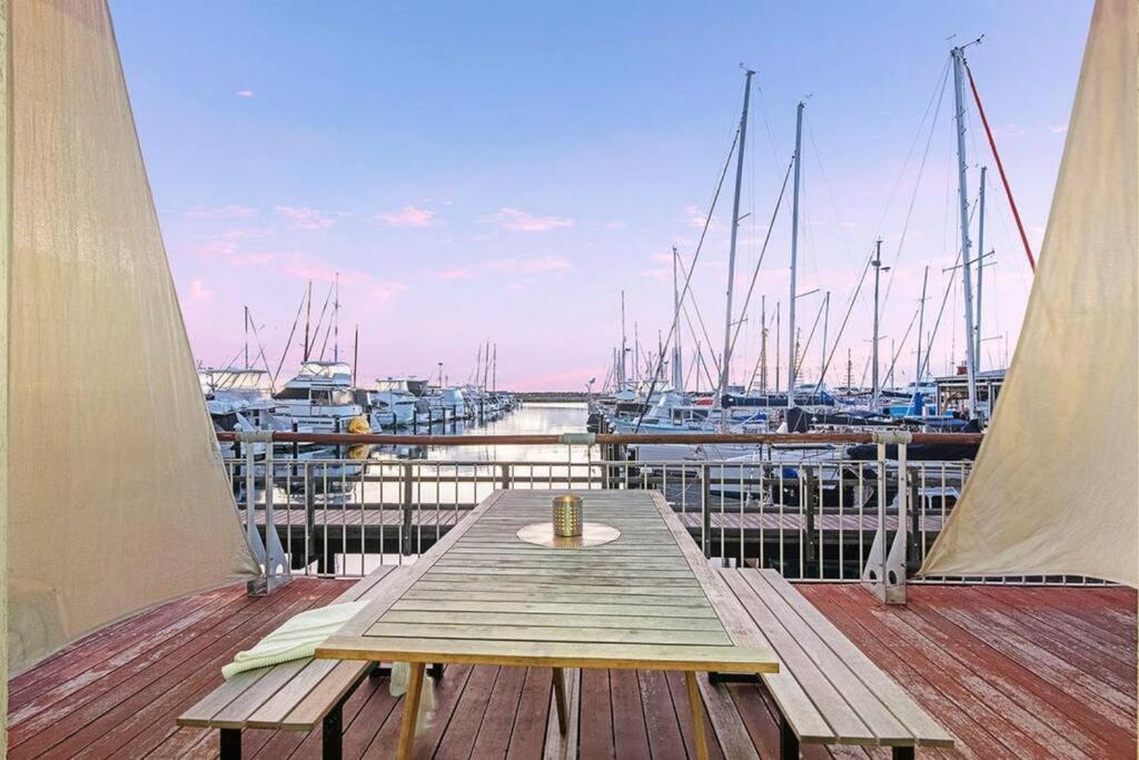 Waterfront Escape on Fishermans Wharf w Ocean View