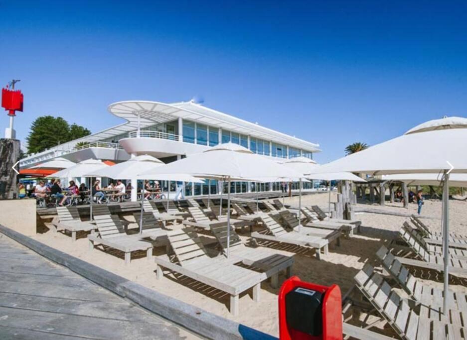 Waterfront Escape on Fishermans Wharf w Ocean View