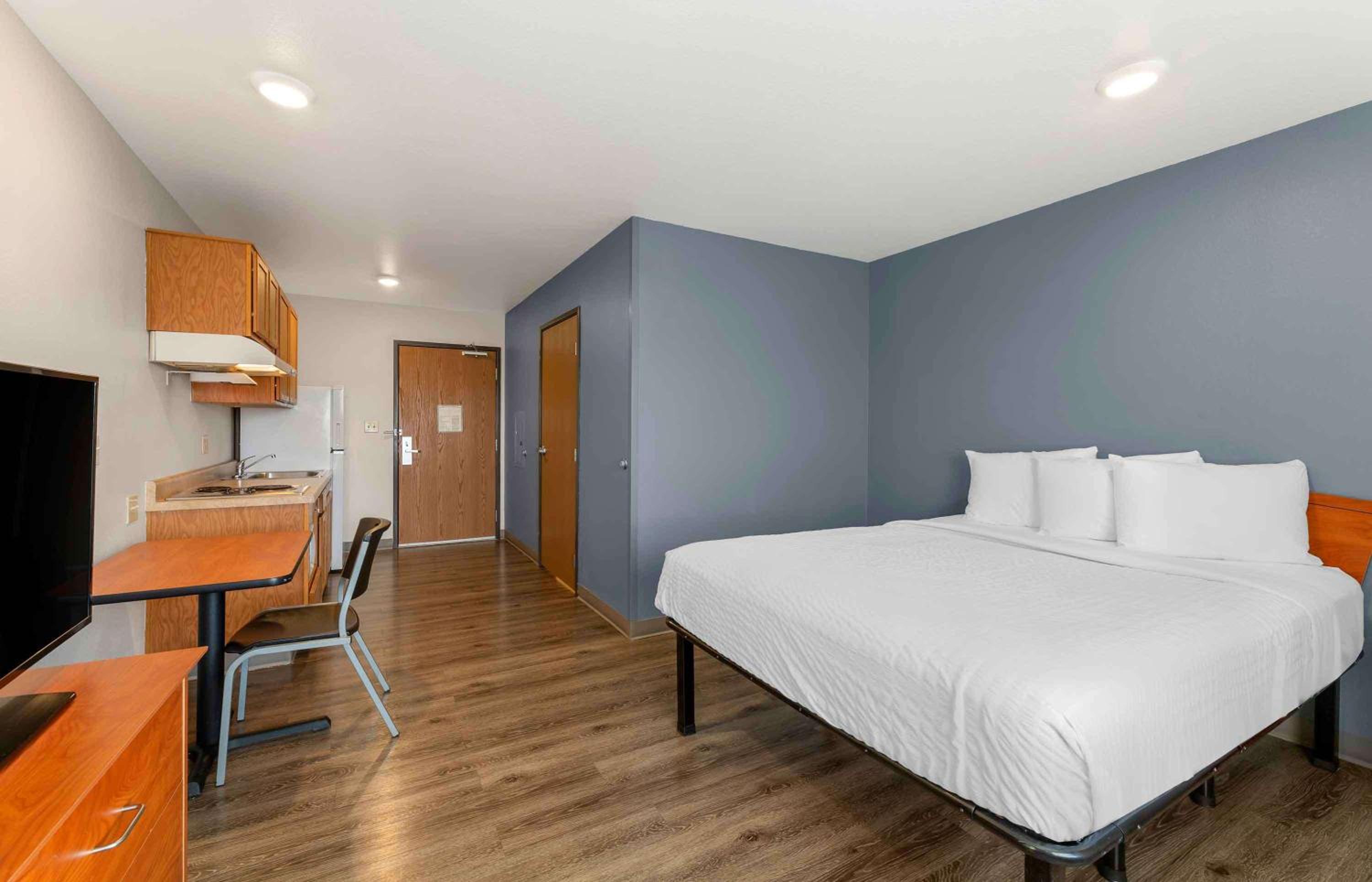 Studio 6 Extended Stay Birmingham Pelham AL