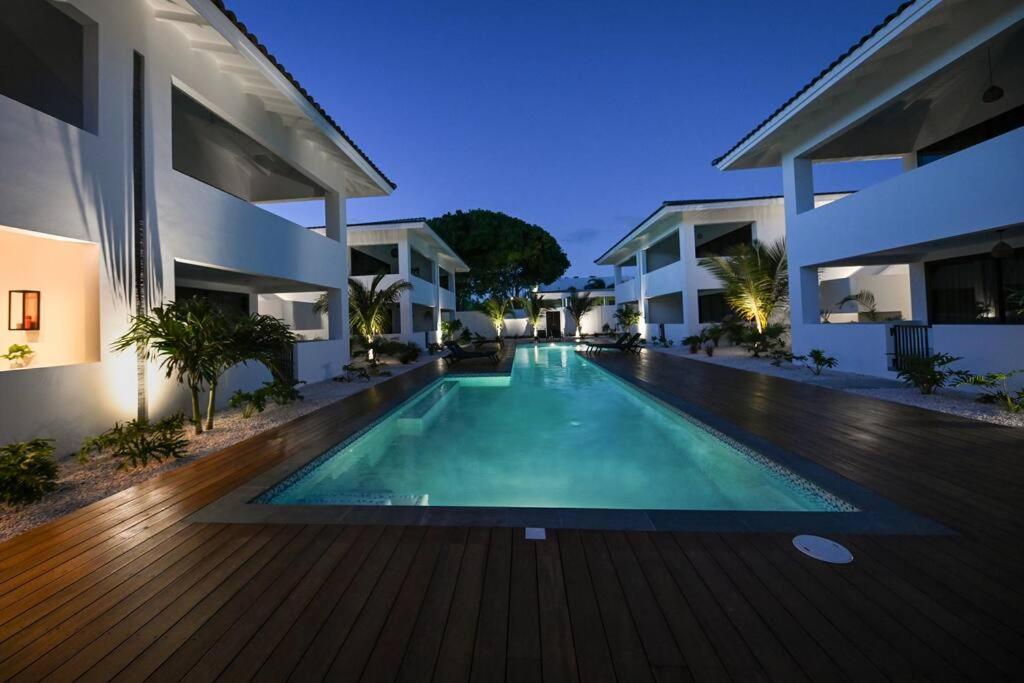 Rejuvenate in Private Condo Minutes from Jan Thiel