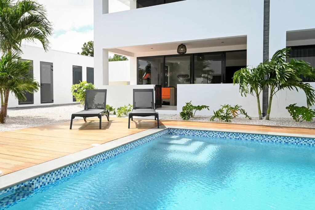 Rejuvenate in Private Condo Minutes from Jan Thiel