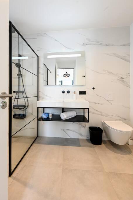 Rejuvenate in Private Condo Minutes from Jan Thiel
