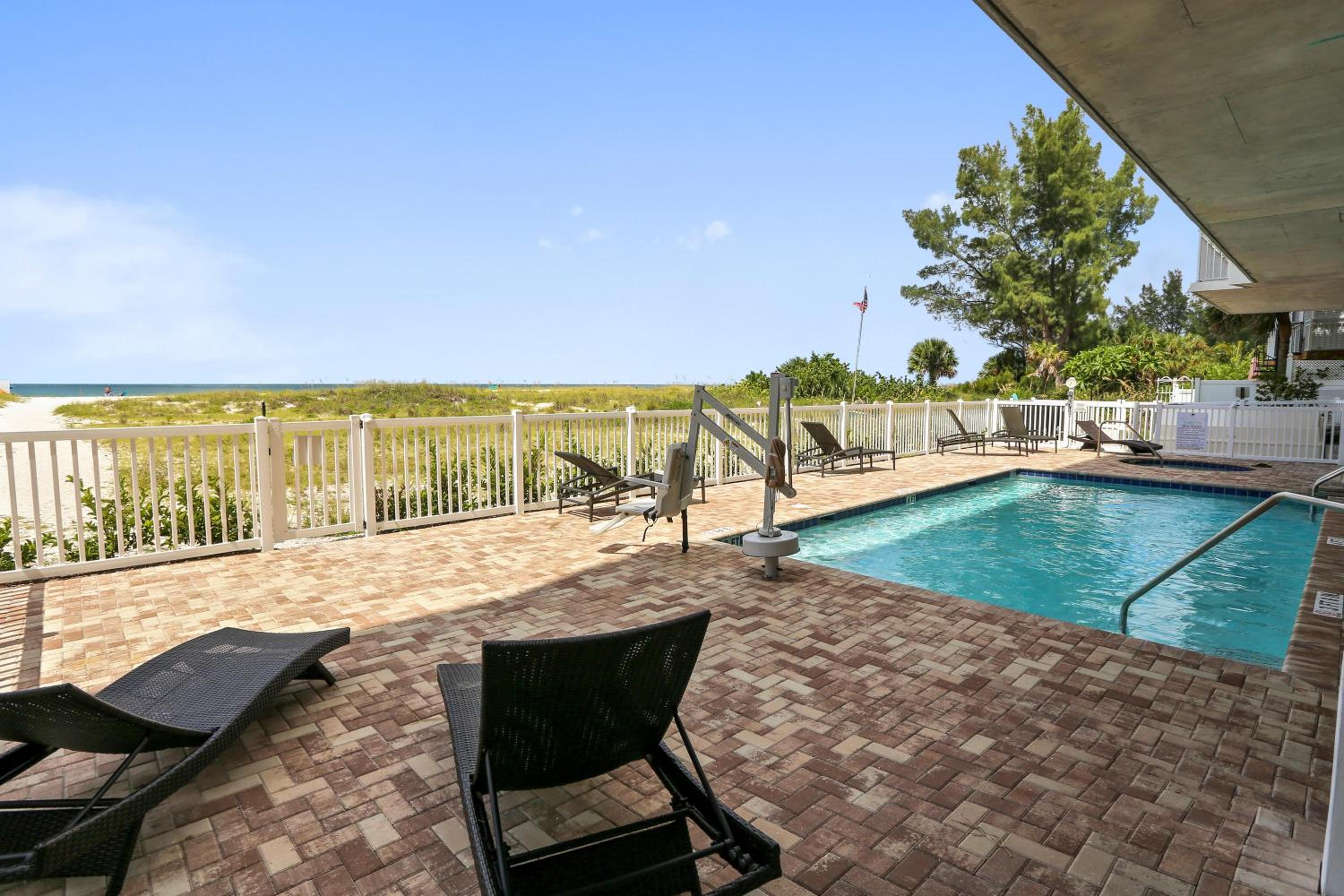 Oceana 204 East view 4
